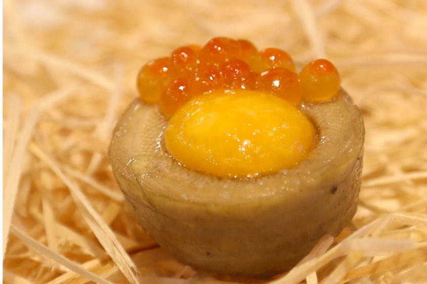 Artichoke and Quail 'Egg with Caviar' Molecular gastronomy @ Tickets Bar Barcelona