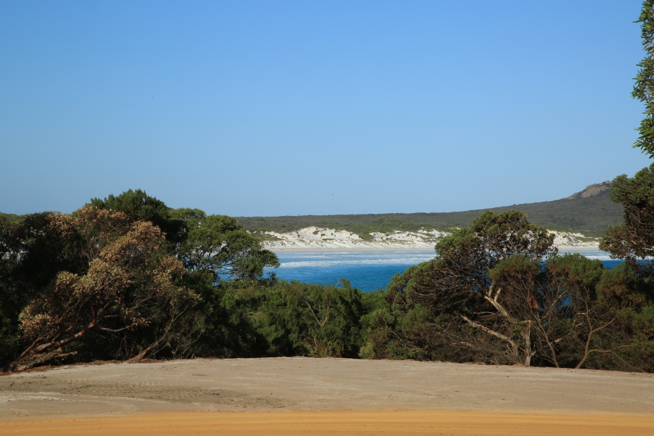worlds whitest beach lucky bay esperance western australia